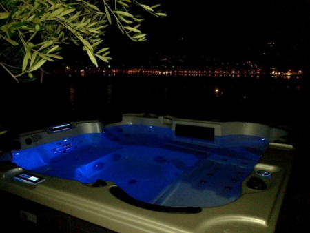 Гидромассажный бассейн Sunrans SR808